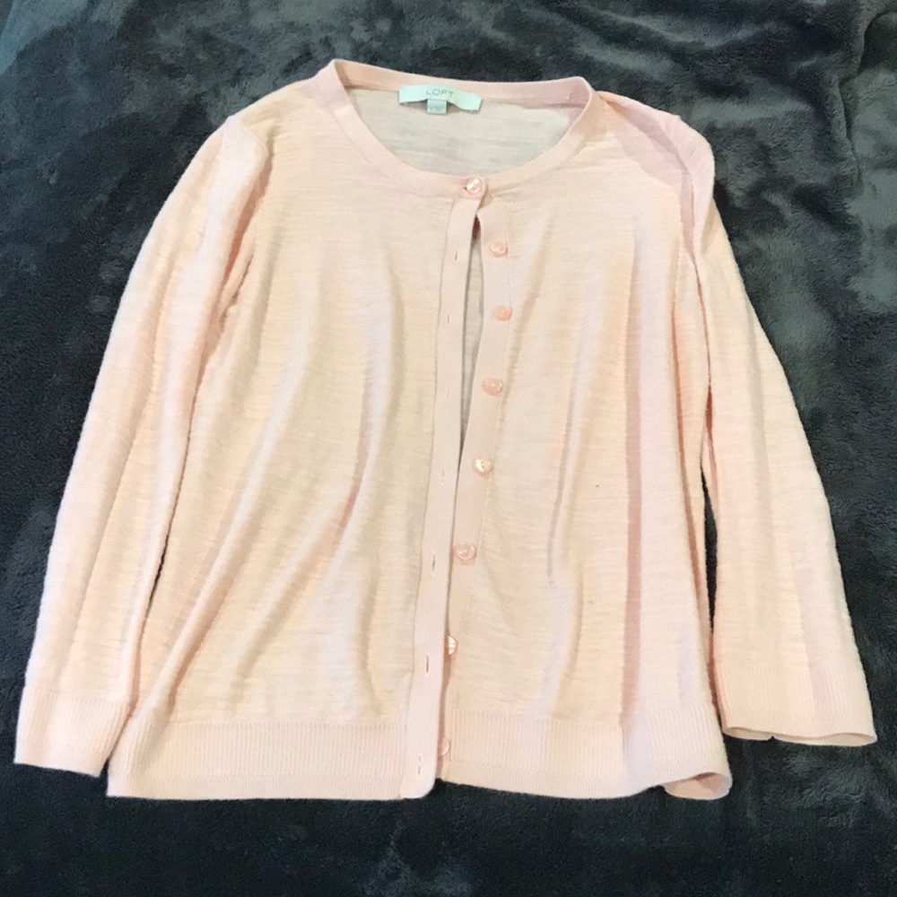 Women’s medium light pink LOFT cardigan